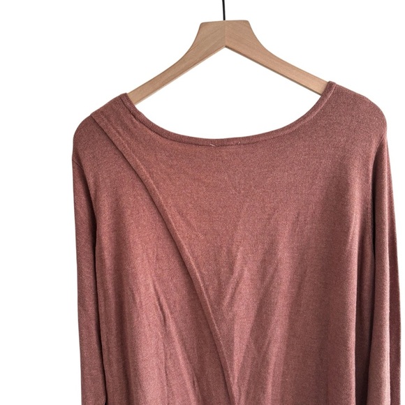 Zuda Ecovero Split Back Sweater Top Women's Size 1X Casual Athleisure NWT - Picture 8 of 15